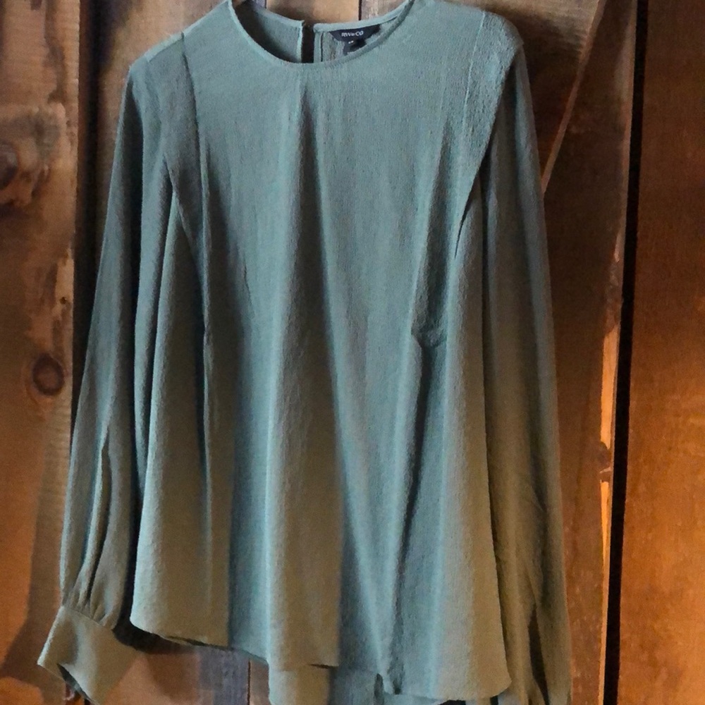 Sage Seafoam Green Crepe RW&Co Blouse